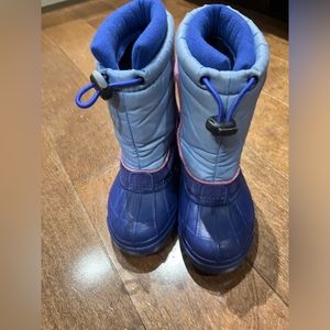 Little girl size 11 Columbia winter boots blue
